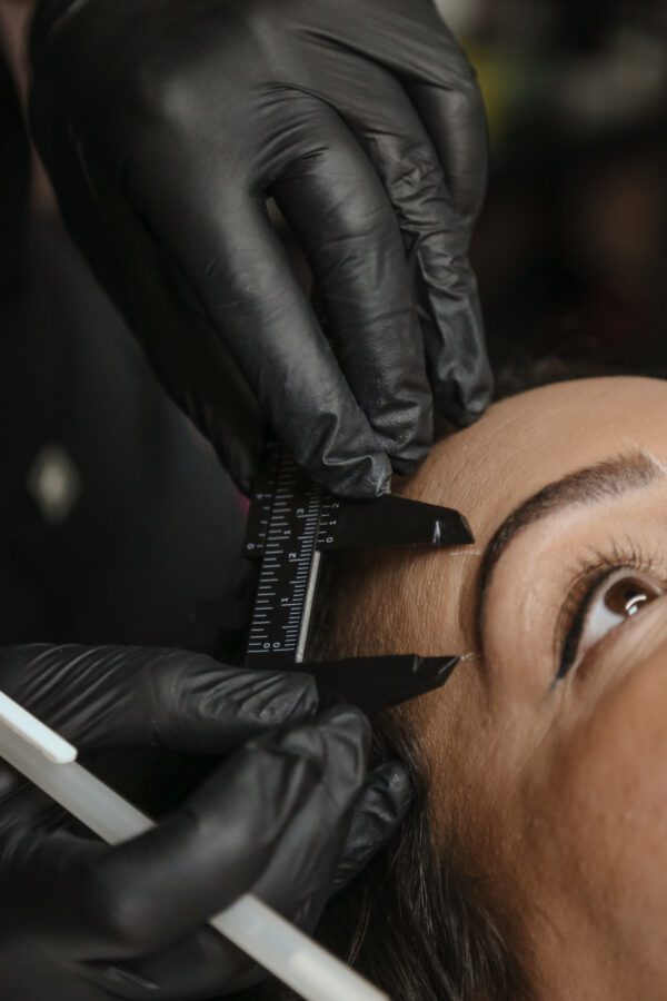 £300 BEAUTY VOUCHER - Image 8