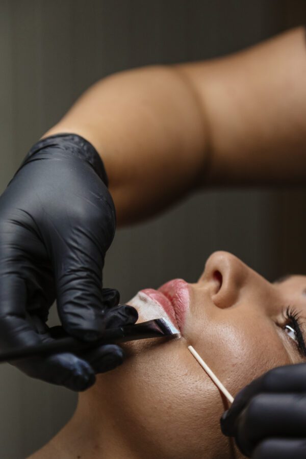 £300 BEAUTY VOUCHER - Image 5